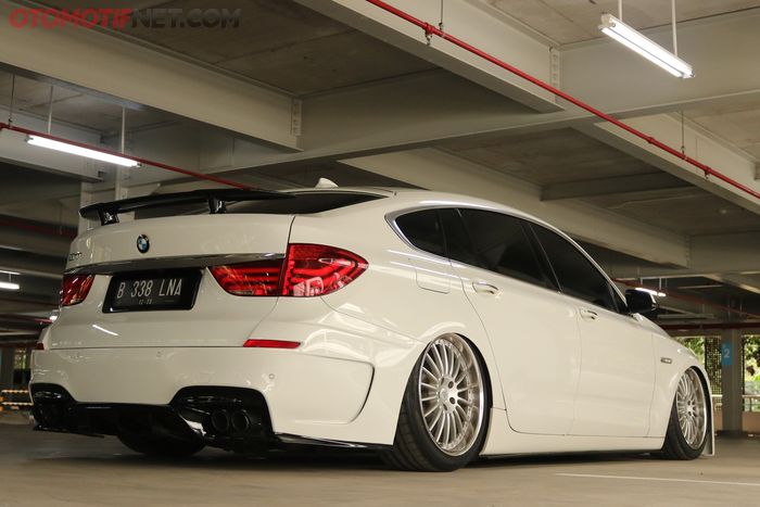 Body kit M-Performance untuk F10 di-custom agar muat di 535GT