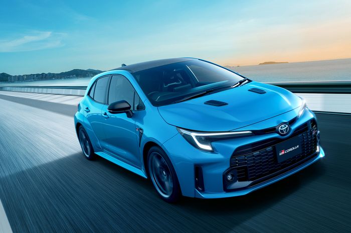 Toyota GR Corolla mendapatkan update di Jepang termasuk warna baru Cyan Metallic.