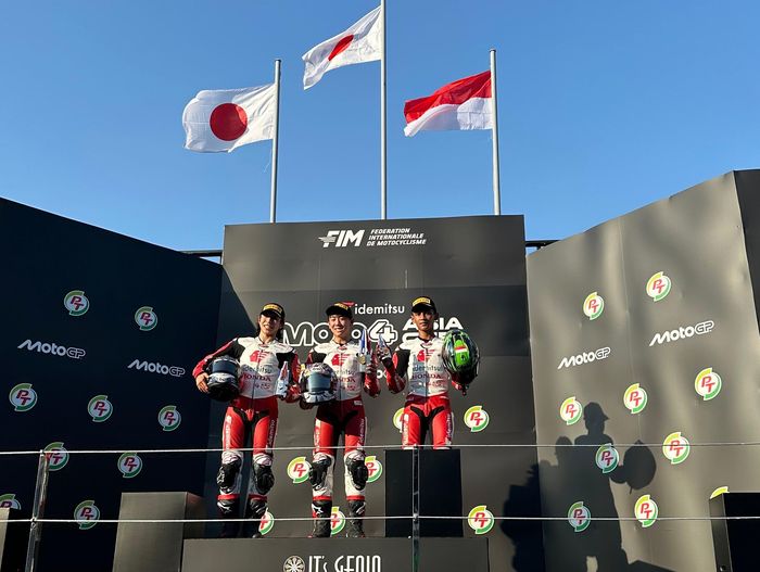 Gilang Pranata Sukma berhasil amankan podium 3 di race pertama Moto4 Asia Cup Buriram