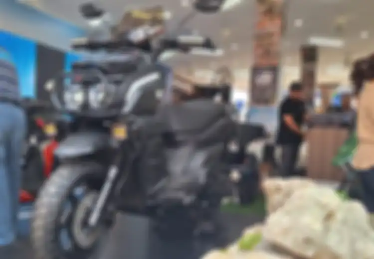 Jarak Tempuh Lebih Jauh, Segini Harga Motor Listrik Indomobil e-Motor Tyranno X