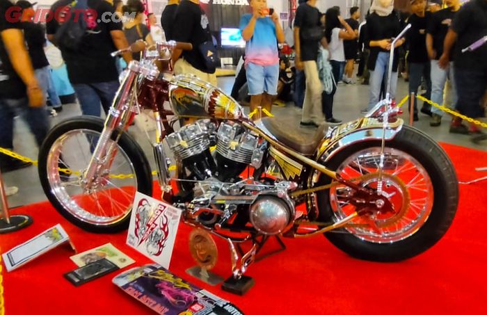 Sinaga, chopper besutan Queen Lekha Choppers jadi best kustom bike menyingkirkan 145 motor lain di Kustomfest 2022