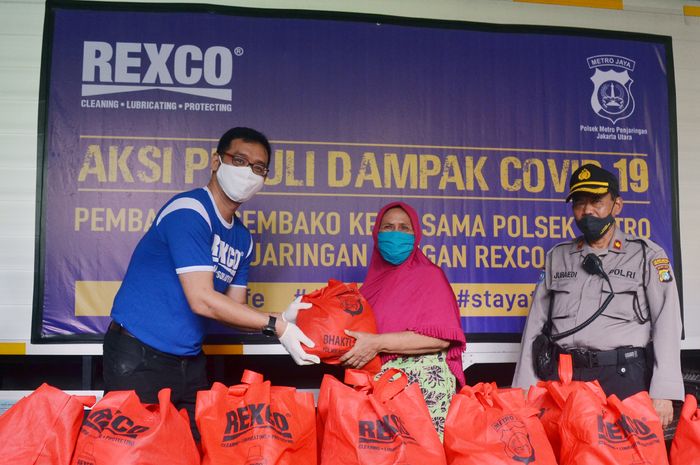 Rexco Indonesia bagikan 1000 paket sembako