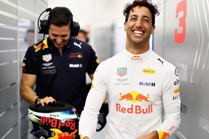 Daniel Ricciardo. Tetap di Red Bull atau pindah tim untuk balapan tahun depan?