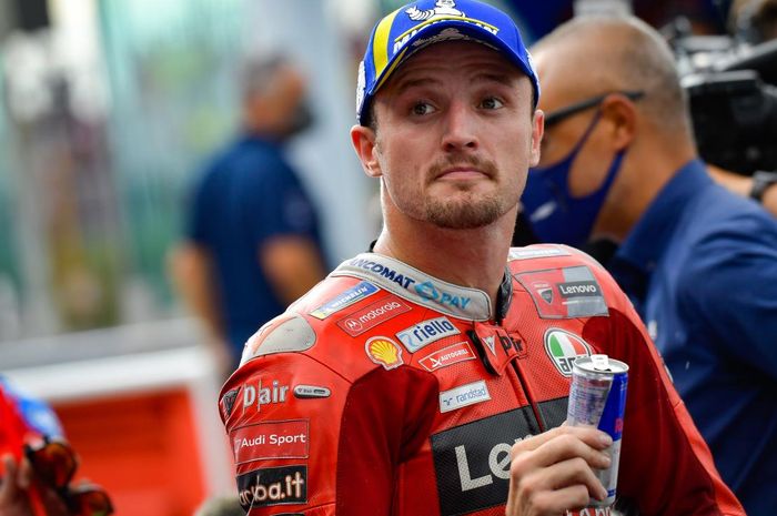 Pembalap Ducati Lenovo, Jack Miller ingin naik hanya tiga peringkat di MotoGP 2022 dibandingkan pencapaiannya di 2021. 