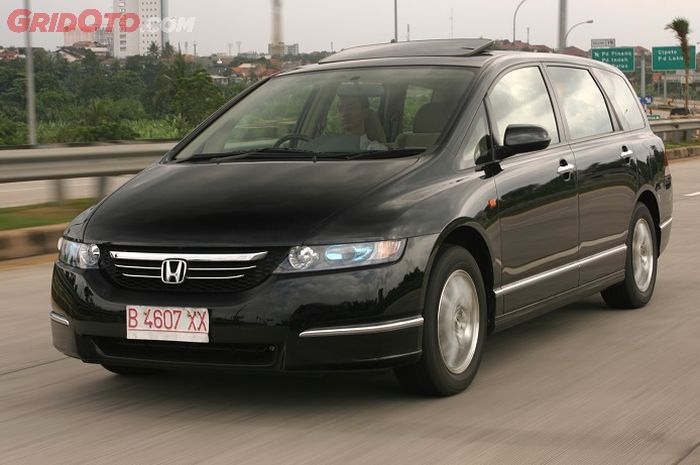 Honda Odyssey RB1 masih terlihat modern