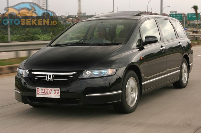 Honda Odyssey RB1 masih terlihat modern