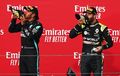 Ih, Jijay Bajaj! Saat Pandemi Covid-19, Daniel Ricciardo dan Lewis Hamilton Minum Sampanye dari Sepatu di F1 Emilia Romagna 2020
