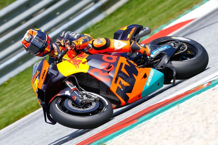 Pembalap tim KTM, Pol Espargaro melakukan tes MotoGP satu hari di Red Bull Ring, Austria (27/5/2020)