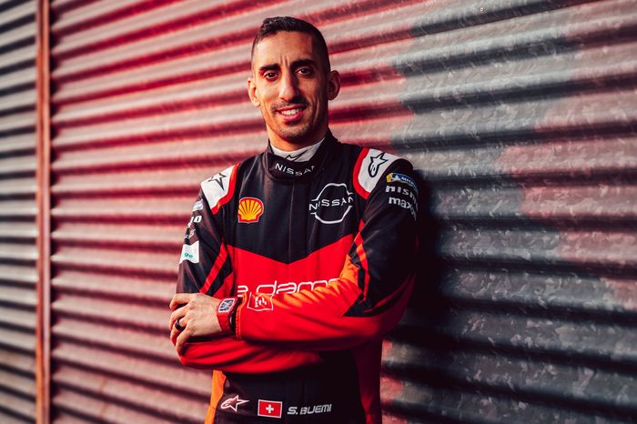 Sebastien Buemi, pembalap tim Nissan e.dams di balap Formula E musim 2021-22
