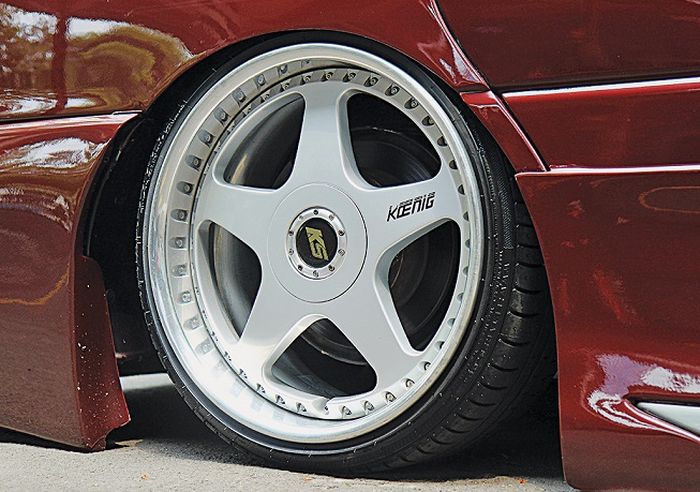 Pelek SSR Koenig yang lebih sopan ukurannya, tak perlu lagi aplikasi wide body lagi