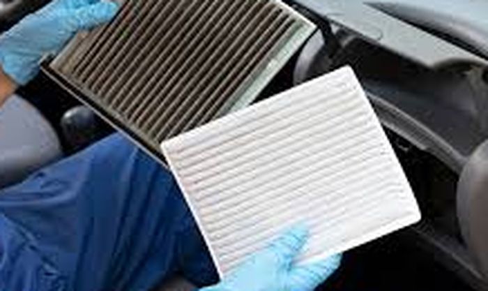 Interior bau apek bisa disebabkakn dari filter AC yang kotor