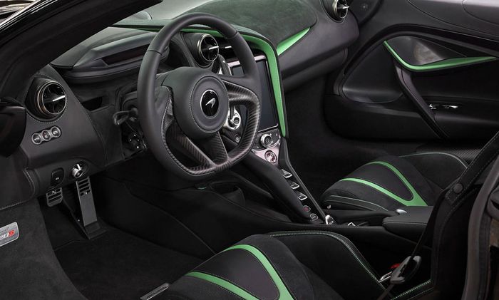 Kabin McLaren 720S Spider 'Fury' dilapisi dengan kulit Alcantara