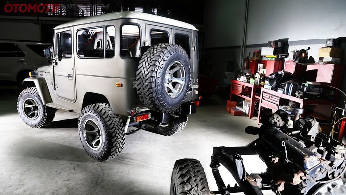 Modifikasi Toyota FJ40 1978 