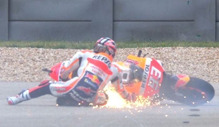Marc Marquez crash