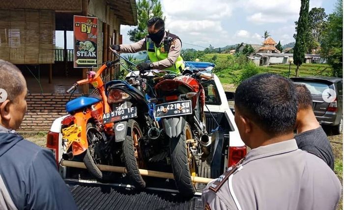 Barang bukti razia cornering di Tawangmangu