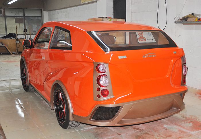 Mobil Listrik EVHero ITENAS. Tampak belakang