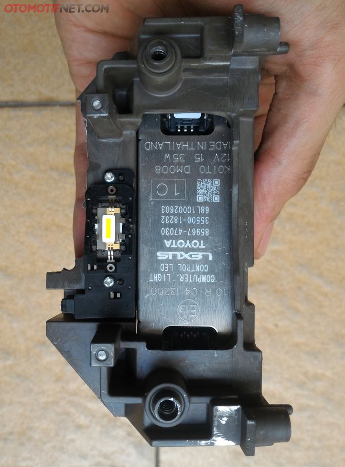 Gbr. 1 NMAX pakai lampu Fortuner