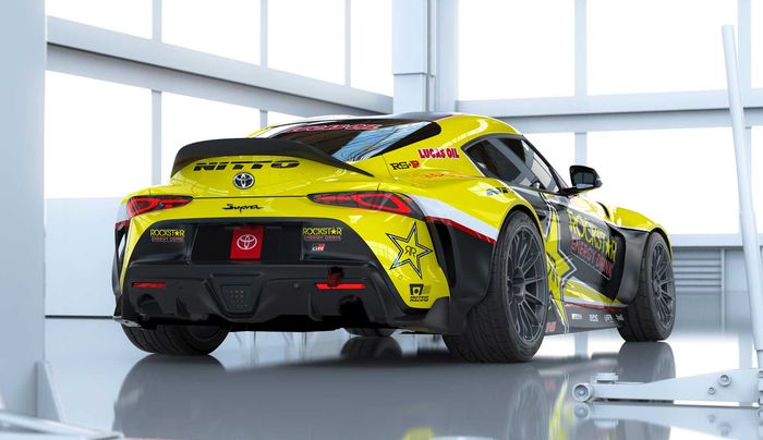 Bagian eksterior juga ikut diubah dengan tampilan yang sporty