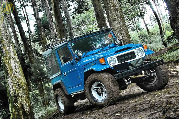 Toyota Land Cruiser FJ40