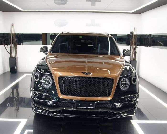 Bentley Bentayga Dalam Gold Shadow 