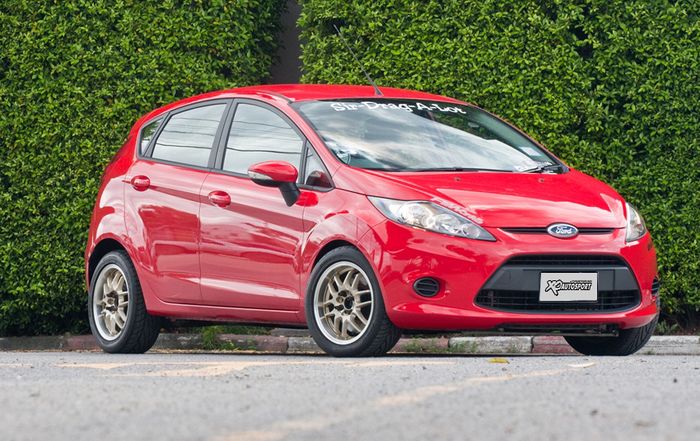 Modifikasi Ford Fiesta engine swap