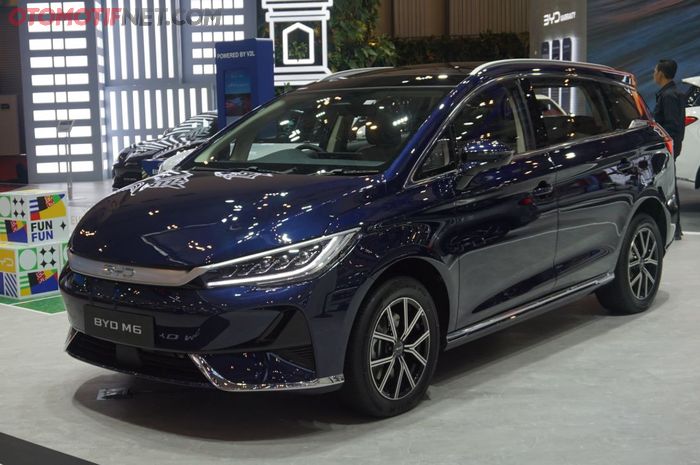 Update harga BYD M6 Superior tahun 2026.