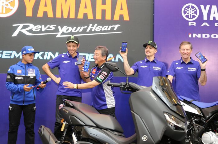 Pembalap Yamaha MotoGP Valentino Rossi dan Maverick Vinales ikut memperkenalkan fitur Y-Connect dan info harga untuk Yamaha All New Nmax 155 Connected/ABS