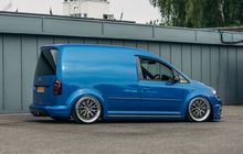 Punya Tampang Klimis, Nuansa Kabin VW Caddy Malah Berasa Mobil Balap