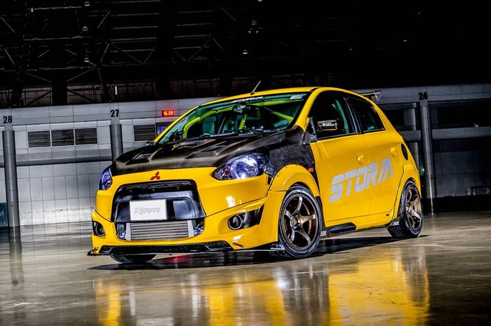 Modifikasi Mitsubishi Mirage bergaya time attack garapan TT Garage, Thailand