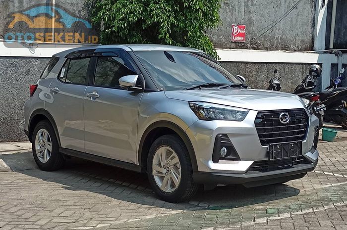 Kisaran harga dan spesifikasi Daihatsu Rocky 1.2 tahun 2022 seken