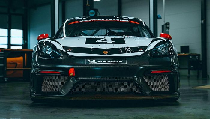 Porsche 718 Cayman GT4 sudah dijejali body kit dari serat karbon