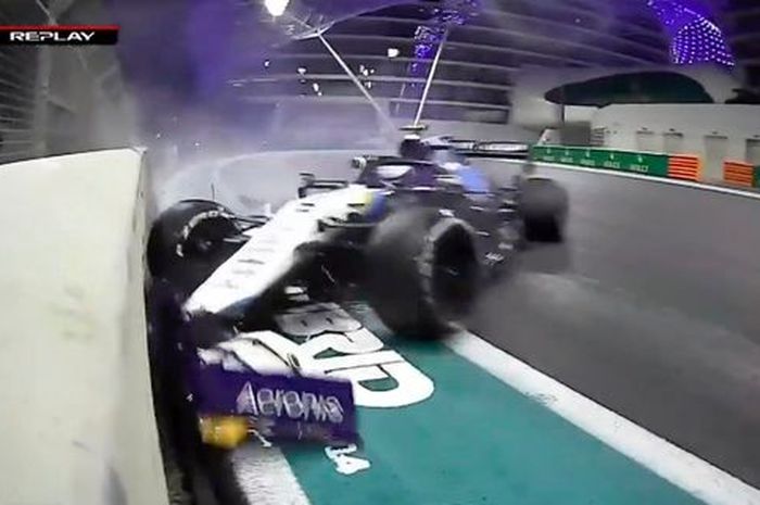 Kecelakaan Nicholas Latifi di balap F1 Abu Dhabi 2021 memicu adanya safety car yang akhirnya membuat Lewis Hamilton gagal jadi juara dunia