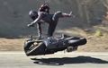 Jatuh Dari Motor Jangan Sembarangan, Ada Caranya Biar Enggak Bikin Fatal