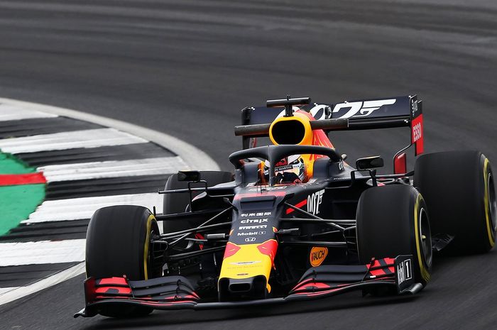 Pembalap Red Bull, Max Verstappen mengaku kecewa hanya finis kelima usai ditabrak Sebastian Vettel saat F1 Inggris 2019 