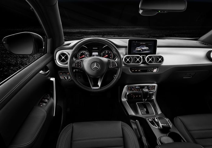 Interior Mercedes-Benz X 350 d 4MATIC