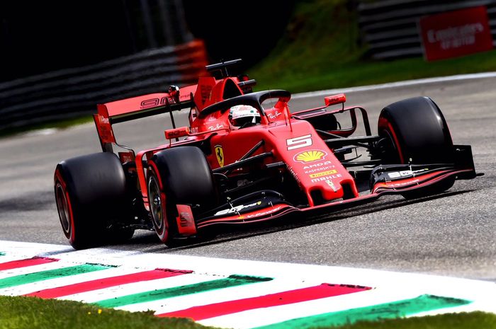 Sebastian Vettel menjadi yang tercepat di sesi ini, sementara Lewis Hamilton harus puas berada di posisi ke-7, berikut hasil FP3 F1 Italia 2019