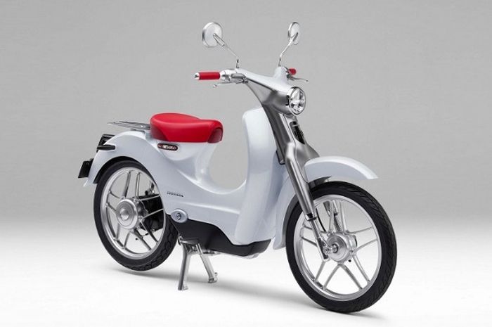 Honda Super Cub bermesin listrik