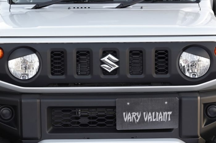 Alis headlamp Suzuki Jimny baru berukuran 30x10x10 cm 