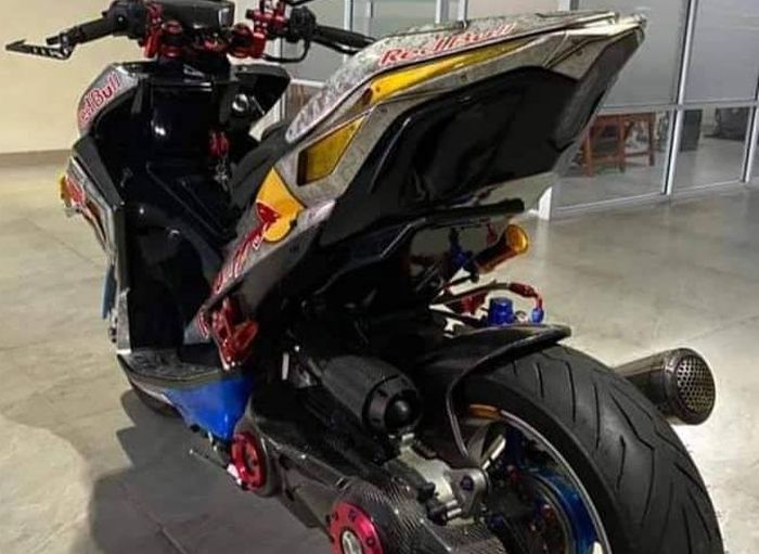 Yamaha Aerox pasang bodi custom single seater dan swing arm custom
