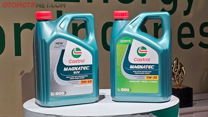 Castrol Magnatec SUV (kiri) dan castrol Magnatec dengan HYSPEC
