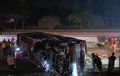 Bus Tunggal Jaya Rebahan di Tol Cipali, Wisata Bus Mania Berujung Duka