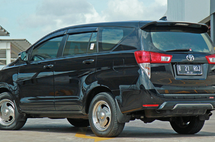 All New Toyota Kijang Innova anti-mainstream dengan pelek lansiran Amerika