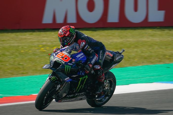 Fabio Quartararo dipenalti untuk menjalani MotoGP Inggris 2022. Namun membuatnya jauh termotivasi. 