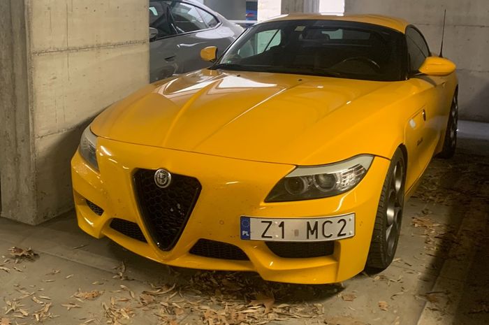 Modifikasi BMW Z4 tampil unik operasi plastik muka Alfa Romeo Guilia
