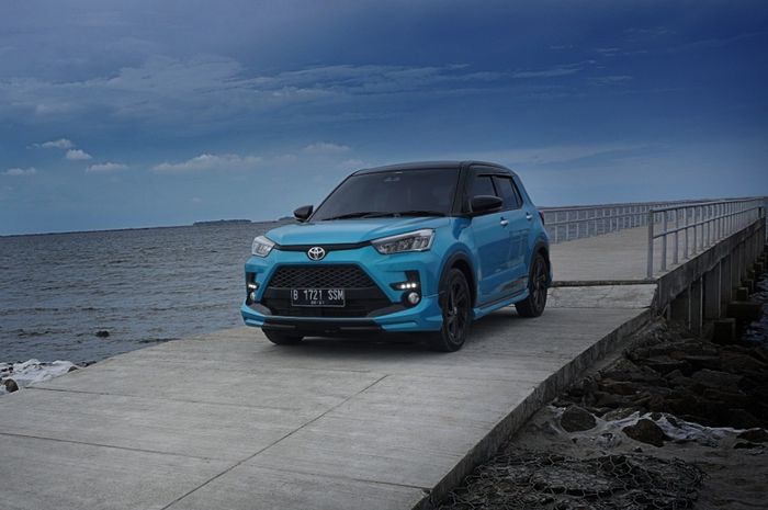 Mobil viral di Pekanbaru, segini harga Toyota Raize per Agustus 2024.