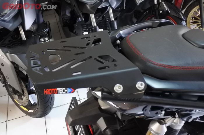 Bracket box untuk Honda ADV 150