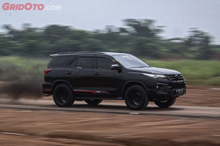 Toyota Fortuner VRZ beringas dengan mesin rombakan