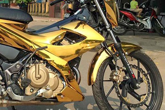 Suzuki Raider 150 alias Suzuki Satria F150  dengan gold plating 24 karat
