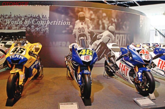 Deretan koleksi Yamaha YZR-M1 pacuan The Doctor. Valentino Rossi memutuskan pensiun di 2021 ini