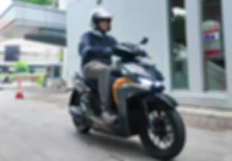 Indomobil eMotor Buka Layanan B2B, Biaya Operasional Motor Listrik Lebih Hemat